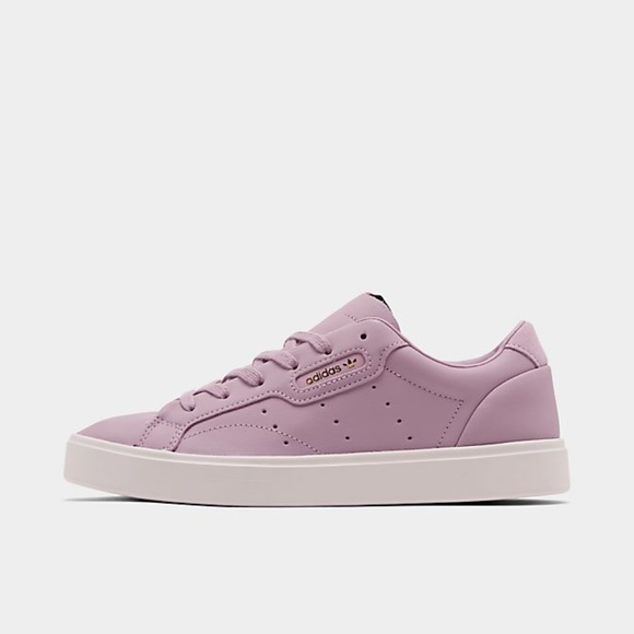 adidas Shoes - 💗🌼💗Women's Original adidas Sleek look sneakers